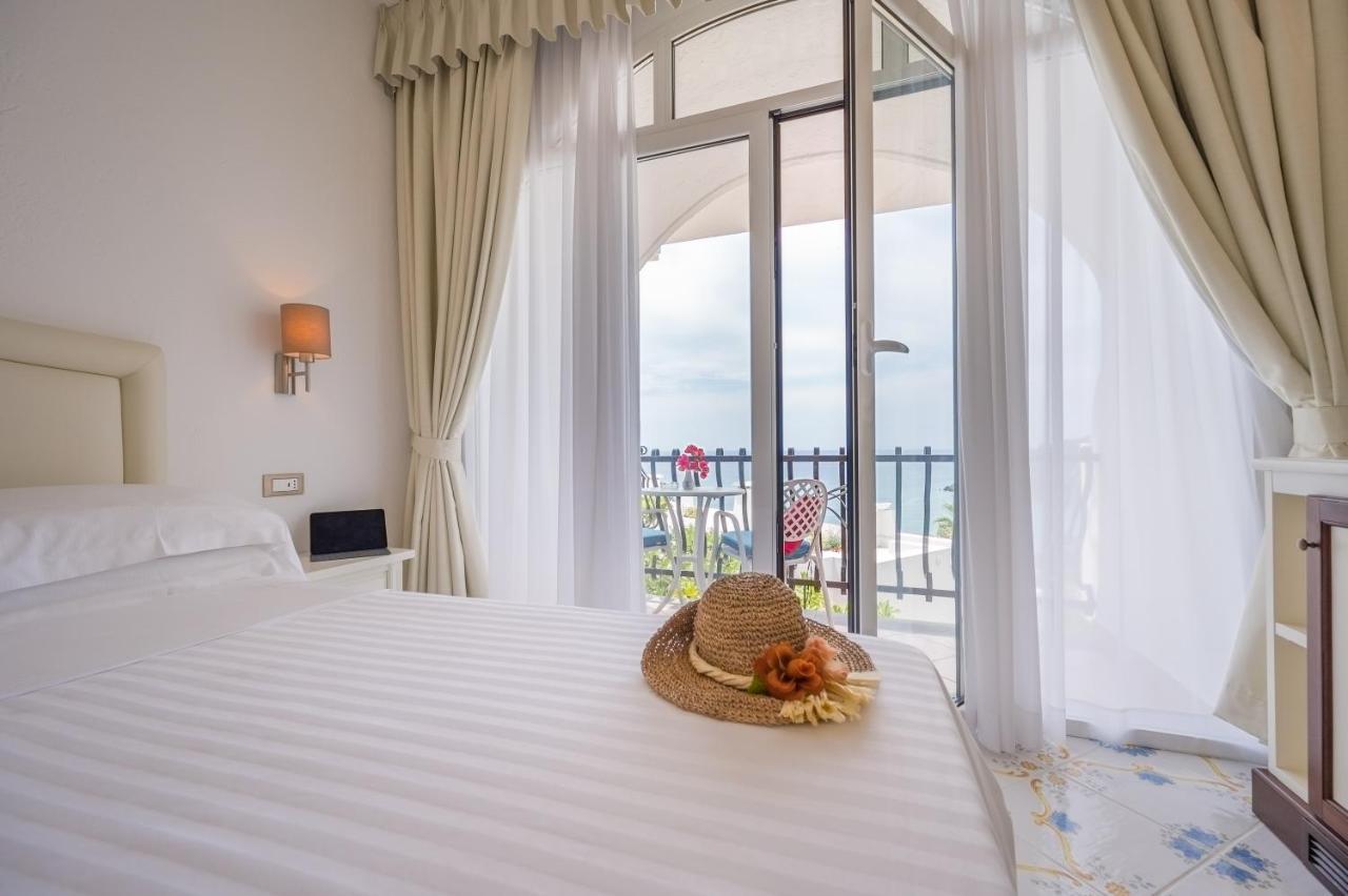 Grand Hotel Le Rocce Gaeta Dış mekan fotoğraf