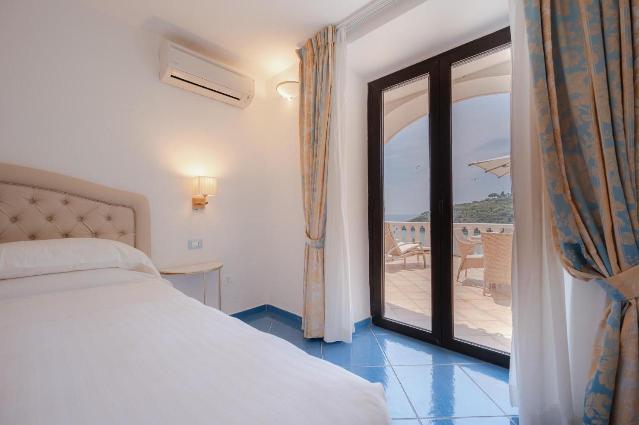 Grand Hotel Le Rocce Gaeta Dış mekan fotoğraf